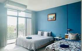 Homey-Sleepy Don Mueang Airport Hostel